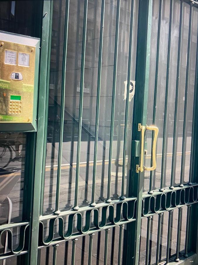 Milano: Incantevole Appartamento In Pieno Centro - Fancy Yellow Apartments Exteriör bild
