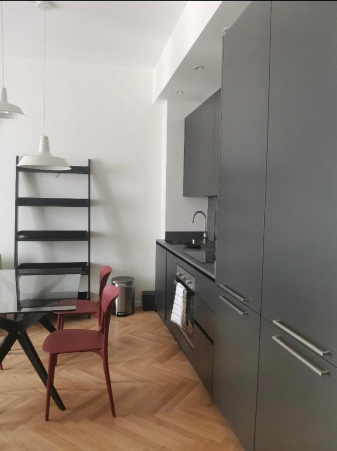 Milano: Incantevole Appartamento In Pieno Centro - Fancy Yellow Apartments Exteriör bild